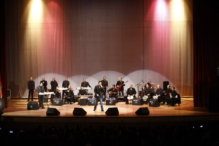 Assi El Hellani in Concert